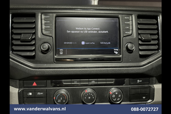 Volkswagen Crafter 2.0 TDI 140pk L3H3 L2H2 Euro6 Airco | Camera | Apple Carplay | Android Auto Bijrijdersbank, 3000kg trekvermogen