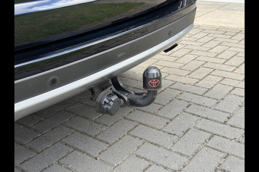 Toyota RAV4 2.5 Hybrid AWD Energy Plus | JBL, Trekhaak, Navigatie, Leer, Stoelverwarming, Geheugenfunctie, 360 Camera, 1.650KG Trekgewicht