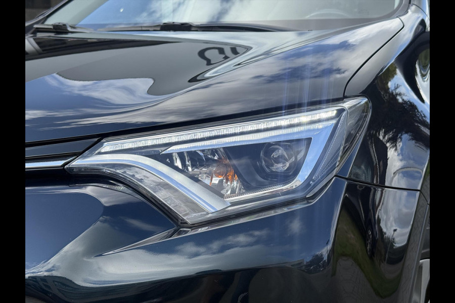 Toyota RAV4 2.5 Hybrid AWD Energy Plus | JBL, Trekhaak, Navigatie, Leer, Stoelverwarming, Geheugenfunctie, 360 Camera, 1.650KG Trekgewicht