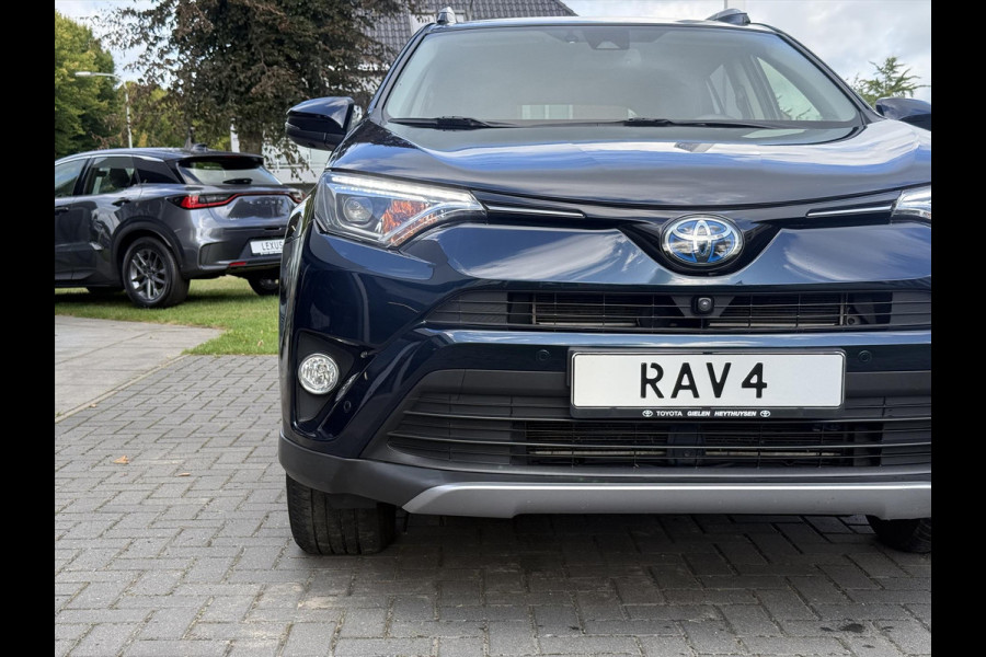 Toyota RAV4 2.5 Hybrid AWD Energy Plus | JBL, Trekhaak, Navigatie, Leer, Stoelverwarming, Geheugenfunctie, 360 Camera, 1.650KG Trekgewicht