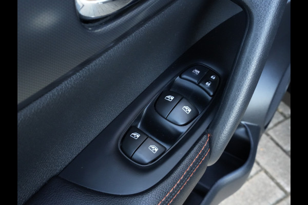 Nissan QASHQAI 1.3 DIG-T N-Motion | Panoramadak | LED | Navigatie | DAB | Climate Control