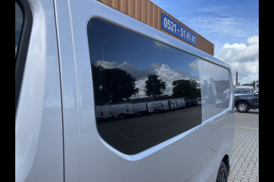 Fiat Talento 1.6 MJ 125pk EcoJet L2H1 luxe DC 5 persoons SX / vaste prijs rijklaar € 17.950 ex btw / lease vanaf € 302 / zilver metallic / euro 6 / bpm vrij / airco / cruise / navi / trekhaak !