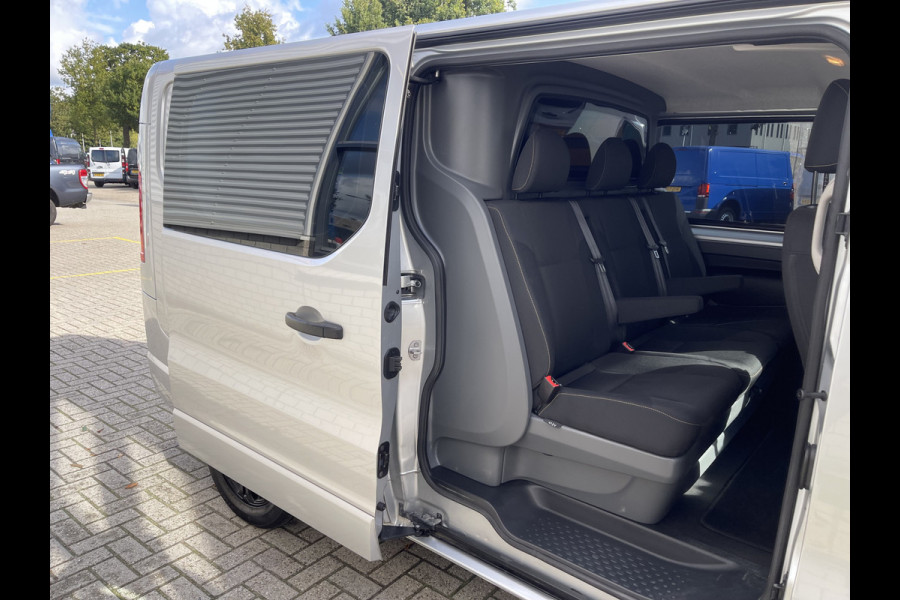 Fiat Talento 1.6 MJ 125pk EcoJet L2H1 luxe DC 5 persoons SX / vaste prijs rijklaar € 17.950 ex btw / lease vanaf € 302 / zilver metallic / euro 6 / bpm vrij / airco / cruise / navi / trekhaak !