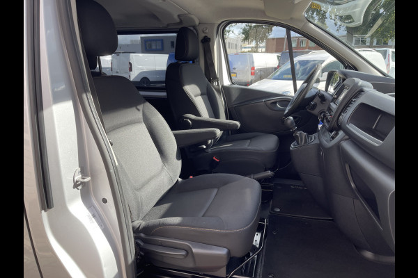 Fiat Talento 1.6 MJ 125pk EcoJet L2H1 luxe DC 5 persoons SX / vaste prijs rijklaar € 17.950 ex btw / lease vanaf € 302 / zilver metallic / euro 6 / bpm vrij / airco / cruise / navi / trekhaak !