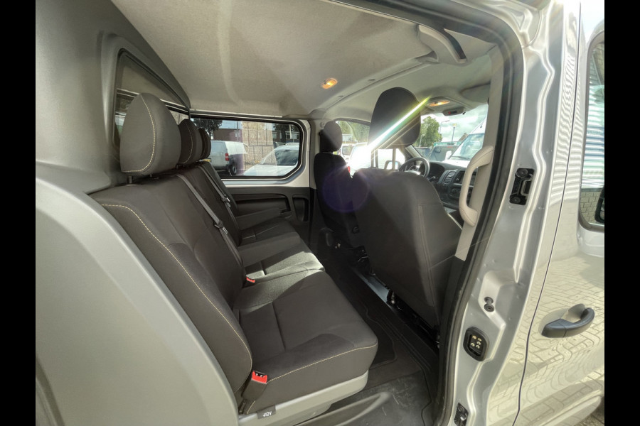 Fiat Talento 1.6 MJ 125pk EcoJet L2H1 luxe DC 5 persoons SX / vaste prijs rijklaar € 17.950 ex btw / lease vanaf € 302 / zilver metallic / euro 6 / bpm vrij / airco / cruise / navi / trekhaak !