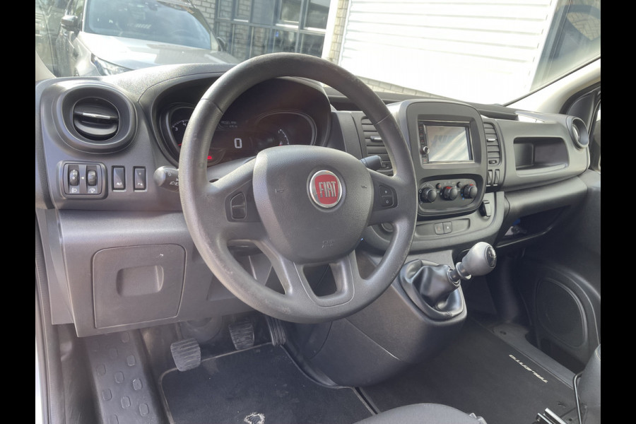 Fiat Talento 1.6 MJ 125pk EcoJet L2H1 luxe DC 5 persoons SX / vaste prijs rijklaar € 17.950 ex btw / lease vanaf € 302 / zilver metallic / euro 6 / bpm vrij / airco / cruise / navi / trekhaak !