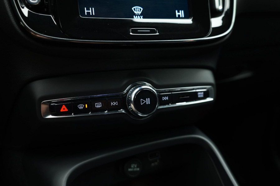 Volvo XC40 1.5 T4 Recharge |Leder|Carplay|Camera|Adaptive|