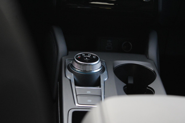 Ford Kuga 2.5 PHEV Titanium 243pk | Driver Assistance Pack | Winterpack | Wegklapbare Trekhaak | All Weatherbanden