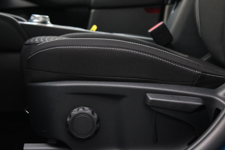 Ford Kuga 2.5 PHEV Titanium 243pk | Driver Assistance Pack | Winterpack | Wegklapbare Trekhaak | All Weatherbanden