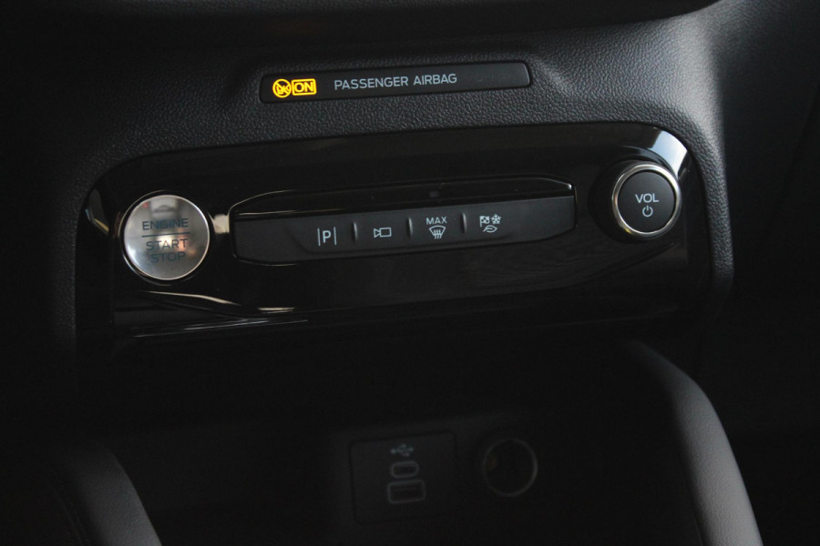 Ford Kuga 2.5 PHEV Titanium 243pk | Driver Assistance Pack | Winterpack | Wegklapbare Trekhaak | All Weatherbanden
