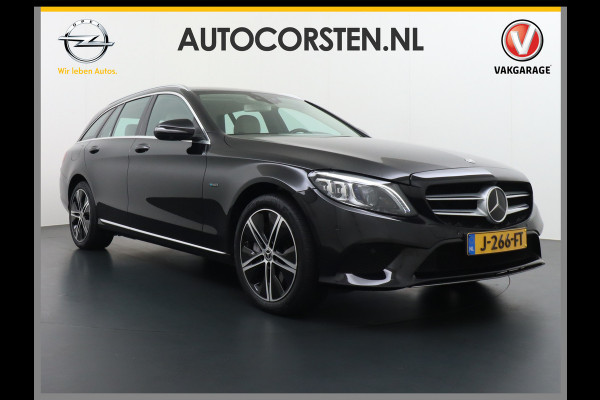 Mercedes-Benz C-Klasse Estate 300e AUT-9 320pk Leder PHEV Hybrid Virtual Cockpit Apple Carplay Android Auto Adaptive-Cruise Lane-Assist High Performanc Keyless Dual-Ecc Distronic+ Rijassistentiepakket Park-Assist Verkeersbord-Herkenning Origineel Nederlandse Auto Nieuwprijs €59.000 320PK 700Nm Koppel