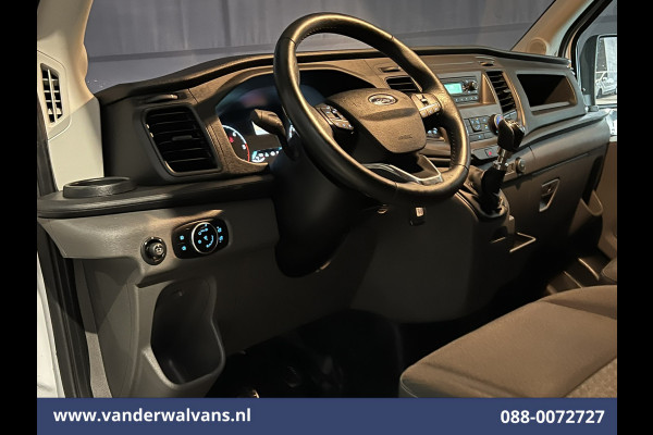 Ford Transit 2.0 TDCI 131pk L3H2 Euro6 # Airco | 2800kg Trekhaak | Imperiaal | LED | Trap | Cruisecontrol Parkeersensoren, Bijrijdersbank