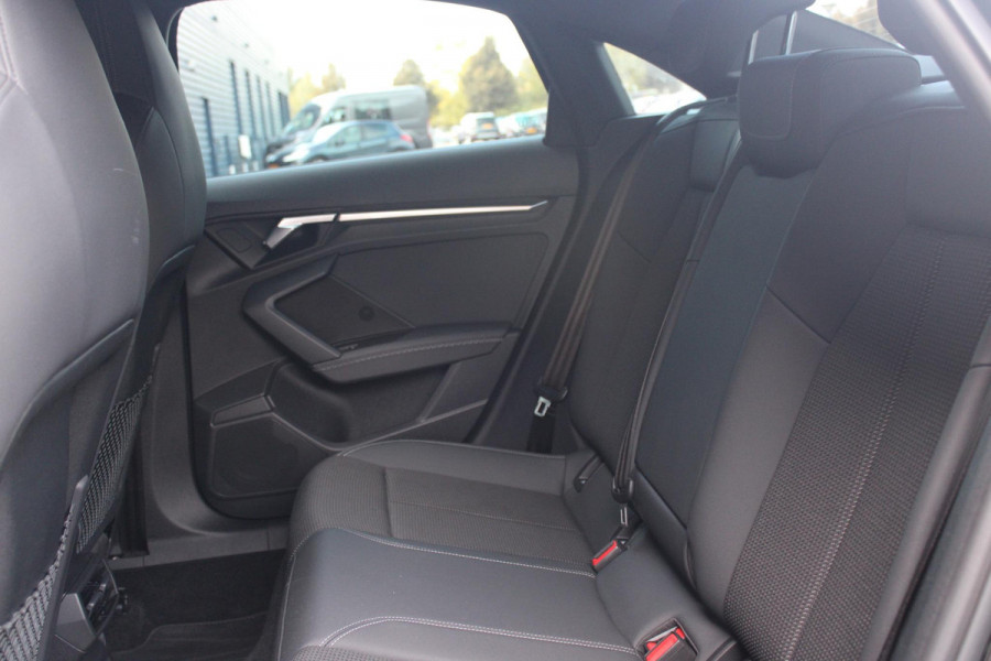 Audi A3 Limousine 2.0 TFSI 310PK S3 QUATTRO | APPLE CARPLAY/ANDROID AUTO | STOEL VERWARMING | S-LINE INTERIEUR/EXTERIEUR | SPORT STUUR S-LINE MET SCHAKEL FUNCTIE | NAVIGATIE | VIRTUAL COCKPIT PLUS | GLANS PAKKET | CRUISE CONTROL | ADVANCED KEY | AMBIENTE VERLICHTING | LANE ASSIST | CLIMATE CONTROL | FULL LED KOPLAMPEN | SPORT STOELEN | PARKEER SENSOREN ACHTER | S SPORTONDERSTEL | S REMMEN | DRAADLOZE TELEFOONLADER |