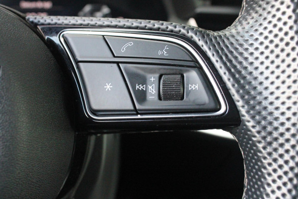 Audi A3 Limousine 2.0 TFSI 310PK S3 QUATTRO | APPLE CARPLAY/ANDROID AUTO | STOEL VERWARMING | S-LINE INTERIEUR/EXTERIEUR | SPORT STUUR S-LINE MET SCHAKEL FUNCTIE | NAVIGATIE | VIRTUAL COCKPIT PLUS | GLANS PAKKET | CRUISE CONTROL | ADVANCED KEY | AMBIENTE VERLICHTING | LANE ASSIST | CLIMATE CONTROL | FULL LED KOPLAMPEN | SPORT STOELEN | PARKEER SENSOREN ACHTER | S SPORTONDERSTEL | S REMMEN | DRAADLOZE TELEFOONLADER |