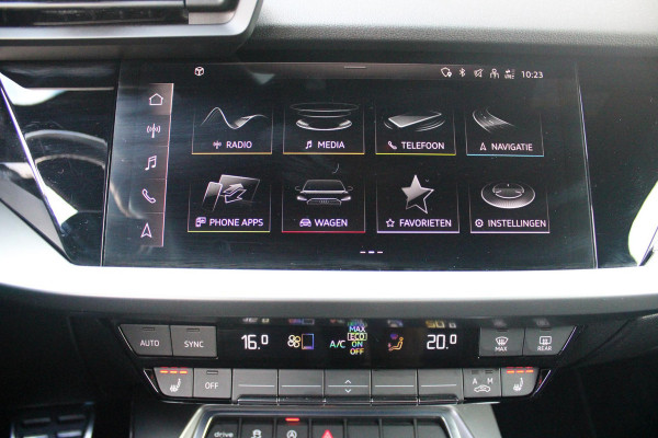 Audi A3 Limousine 2.0 TFSI 310PK S3 QUATTRO | APPLE CARPLAY/ANDROID AUTO | STOEL VERWARMING | S-LINE INTERIEUR/EXTERIEUR | SPORT STUUR S-LINE MET SCHAKEL FUNCTIE | NAVIGATIE | VIRTUAL COCKPIT PLUS | GLANS PAKKET | CRUISE CONTROL | ADVANCED KEY | AMBIENTE VERLICHTING | LANE ASSIST | CLIMATE CONTROL | FULL LED KOPLAMPEN | SPORT STOELEN | PARKEER SENSOREN ACHTER | S SPORTONDERSTEL | S REMMEN | DRAADLOZE TELEFOONLADER |