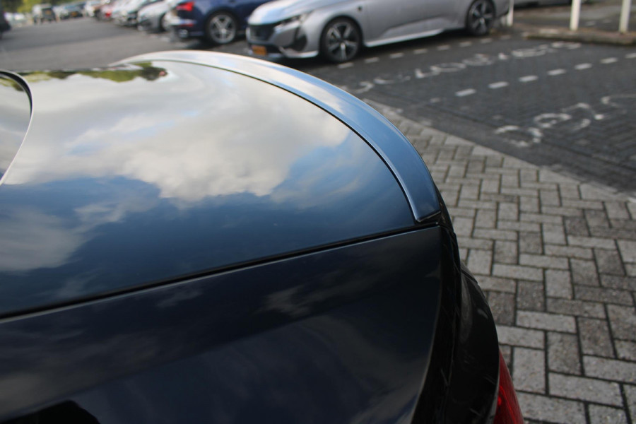 Audi A3 Limousine 2.0 TFSI 310PK S3 QUATTRO | APPLE CARPLAY/ANDROID AUTO | STOEL VERWARMING | S-LINE INTERIEUR/EXTERIEUR | SPORT STUUR S-LINE MET SCHAKEL FUNCTIE | NAVIGATIE | VIRTUAL COCKPIT PLUS | GLANS PAKKET | CRUISE CONTROL | ADVANCED KEY | AMBIENTE VERLICHTING | LANE ASSIST | CLIMATE CONTROL | FULL LED KOPLAMPEN | SPORT STOELEN | PARKEER SENSOREN ACHTER | S SPORTONDERSTEL | S REMMEN | DRAADLOZE TELEFOONLADER |