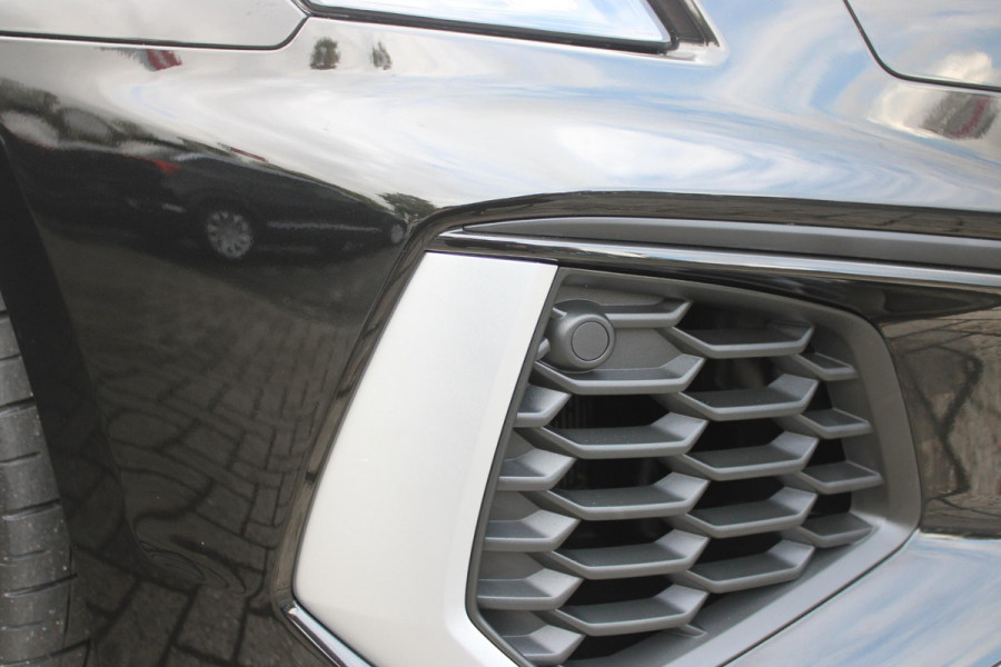 Audi A3 Limousine 2.0 TFSI 310PK S3 QUATTRO | APPLE CARPLAY/ANDROID AUTO | STOEL VERWARMING | S-LINE INTERIEUR/EXTERIEUR | SPORT STUUR S-LINE MET SCHAKEL FUNCTIE | NAVIGATIE | VIRTUAL COCKPIT PLUS | GLANS PAKKET | CRUISE CONTROL | ADVANCED KEY | AMBIENTE VERLICHTING | LANE ASSIST | CLIMATE CONTROL | FULL LED KOPLAMPEN | SPORT STOELEN | PARKEER SENSOREN ACHTER | S SPORTONDERSTEL | S REMMEN | DRAADLOZE TELEFOONLADER |