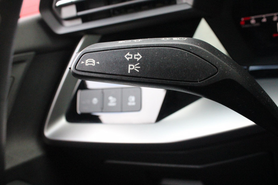Audi A3 Limousine 2.0 TFSI 310PK S3 QUATTRO | APPLE CARPLAY/ANDROID AUTO | STOEL VERWARMING | S-LINE INTERIEUR/EXTERIEUR | SPORT STUUR S-LINE MET SCHAKEL FUNCTIE | NAVIGATIE | VIRTUAL COCKPIT PLUS | GLANS PAKKET | CRUISE CONTROL | ADVANCED KEY | AMBIENTE VERLICHTING | LANE ASSIST | CLIMATE CONTROL | FULL LED KOPLAMPEN | SPORT STOELEN | PARKEER SENSOREN ACHTER | S SPORTONDERSTEL | S REMMEN | DRAADLOZE TELEFOONLADER |