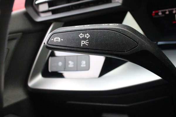 Audi A3 Limousine 2.0 TFSI 310PK S3 QUATTRO | APPLE CARPLAY/ANDROID AUTO | STOEL VERWARMING | S-LINE INTERIEUR/EXTERIEUR | SPORT STUUR S-LINE MET SCHAKEL FUNCTIE | NAVIGATIE | VIRTUAL COCKPIT PLUS | GLANS PAKKET | CRUISE CONTROL | ADVANCED KEY | AMBIENTE VERLICHTING | LANE ASSIST | CLIMATE CONTROL | FULL LED KOPLAMPEN | SPORT STOELEN | PARKEER SENSOREN ACHTER | S SPORTONDERSTEL | S REMMEN | DRAADLOZE TELEFOONLADER |