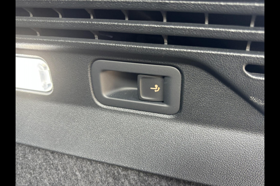 Volkswagen ID.5 Pro Business Advantage 77 kWh MEMORY SEAT | ELEK. TREKHAAK | CAMERA | PANO | WARMTEPOMP |