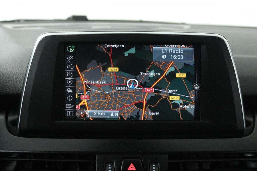BMW 2 Serie Active Tourer 218i Executive (TREKHAAK, ACHTERUITRIJCAMERA, NAVIGATIE, PARKEERSENSOREN, CRUISE CONTROL ADAPTIEF)