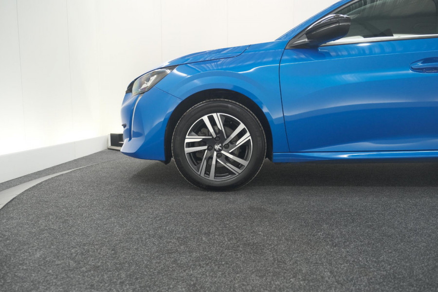 Peugeot 208 PureTech 100 Allure | Stoelverwarming | Adaptieve Cruise Control | Camera | Apple Carplay
