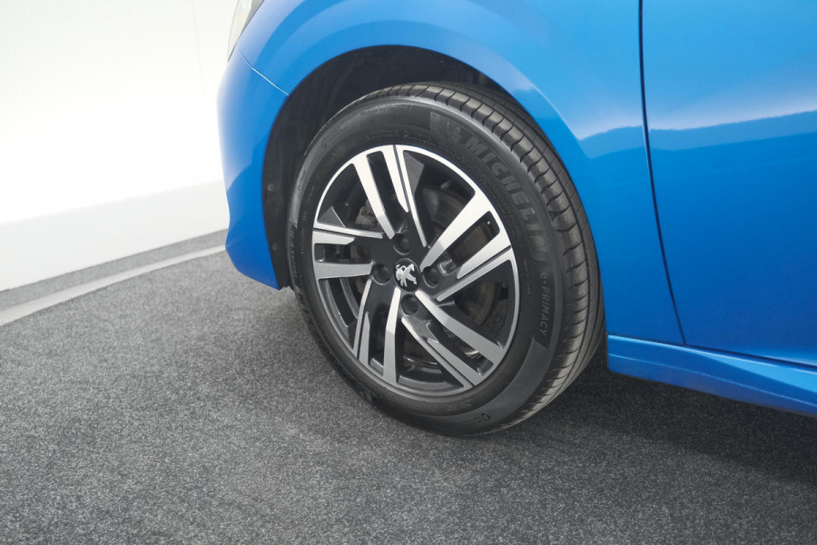 Peugeot 208 PureTech 100 Allure | Stoelverwarming | Adaptieve Cruise Control | Camera | Apple Carplay