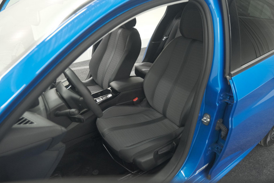 Peugeot 208 PureTech 100 Allure | Stoelverwarming | Adaptieve Cruise Control | Camera | Apple Carplay