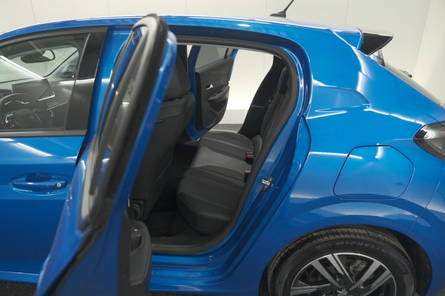 Peugeot 208 PureTech 100 Allure | Stoelverwarming | Adaptieve Cruise Control | Camera | Apple Carplay