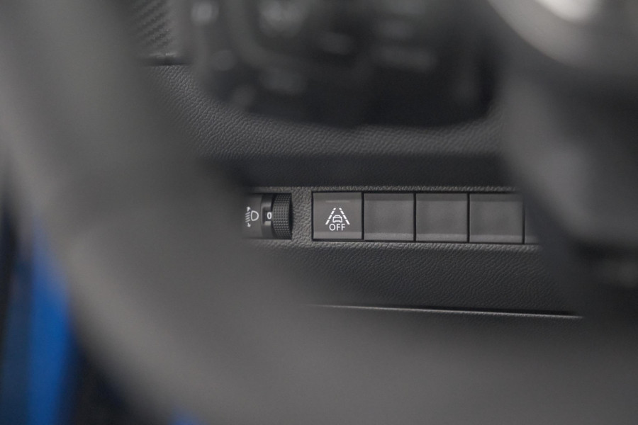 Peugeot 208 PureTech 100 Allure | Stoelverwarming | Adaptieve Cruise Control | Camera | Apple Carplay