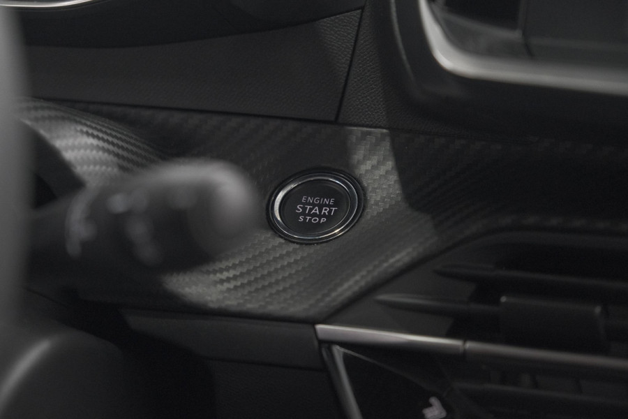 Peugeot 208 PureTech 100 Allure | Stoelverwarming | Adaptieve Cruise Control | Camera | Apple Carplay