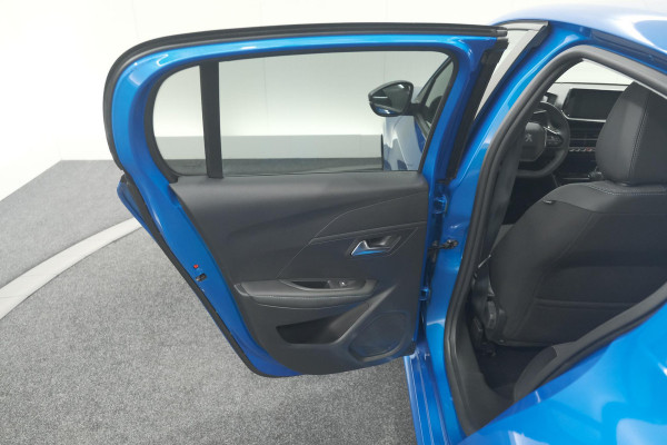 Peugeot 208 PureTech 100 Allure | Stoelverwarming | Adaptieve Cruise Control | Camera | Apple Carplay