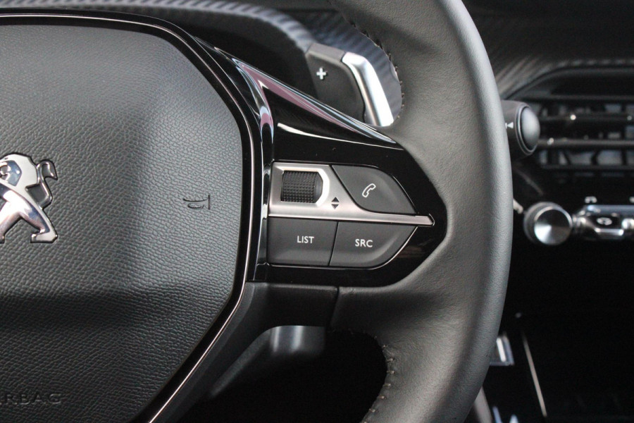 Peugeot 2008 1.2 130PK AUTOMAAT ALLURE PACK | TREKHAAK | NAVIGATIE | APPLE CARPLAY/ANDROID AUTO | ACHTERUITRIJ CAMERA | 3-D COCKPIT | CRUISE CONTROL | CLIMATE CONTROL | LED KOPLAMPEN | LICHTMETALEN VELGEN 17" | NAVIGATIE | DAB+ RADIO |
