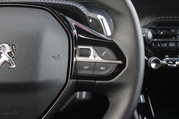 Peugeot 2008 1.2 130PK AUTOMAAT ALLURE PACK | TREKHAAK | NAVIGATIE | APPLE CARPLAY/ANDROID AUTO | ACHTERUITRIJ CAMERA | 3-D COCKPIT | CRUISE CONTROL | CLIMATE CONTROL | LED KOPLAMPEN | LICHTMETALEN VELGEN 17" | NAVIGATIE | DAB+ RADIO |