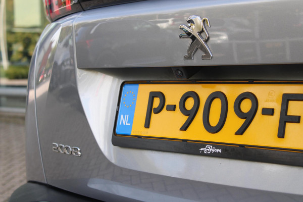 Peugeot 2008 1.2 130PK AUTOMAAT ALLURE PACK | TREKHAAK | NAVIGATIE | APPLE CARPLAY/ANDROID AUTO | ACHTERUITRIJ CAMERA | 3-D COCKPIT | CRUISE CONTROL | CLIMATE CONTROL | LED KOPLAMPEN | LICHTMETALEN VELGEN 17" | NAVIGATIE | DAB+ RADIO |