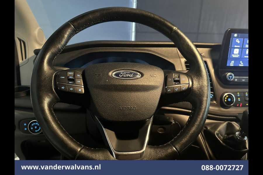 Ford Transit 2.0 TDCI 131pk L3H2 Euro6 Airco | Navigatie | Camera | Cruisecontrol | Apple Carplay | Stoelverwarming Android Auto, verwarmde voorruit, Parkeersensoren, Bijrijdersbank