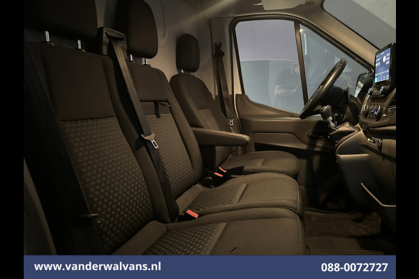 Ford Transit 2.0 TDCI 131pk L3H2 Euro6 Airco | Navigatie | Camera | Cruisecontrol | Apple Carplay | Stoelverwarming Android Auto, verwarmde voorruit, Parkeersensoren, Bijrijdersbank