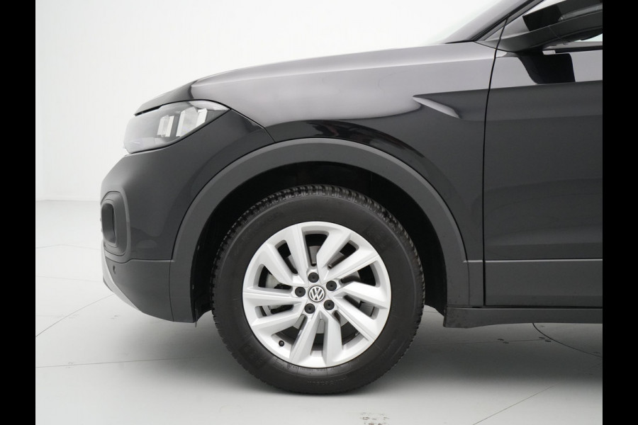 Volkswagen T-Cross 1.0 TSI 115pk Life Navigatie Trekhaak Acc Pdc Carplay Side Assist 145