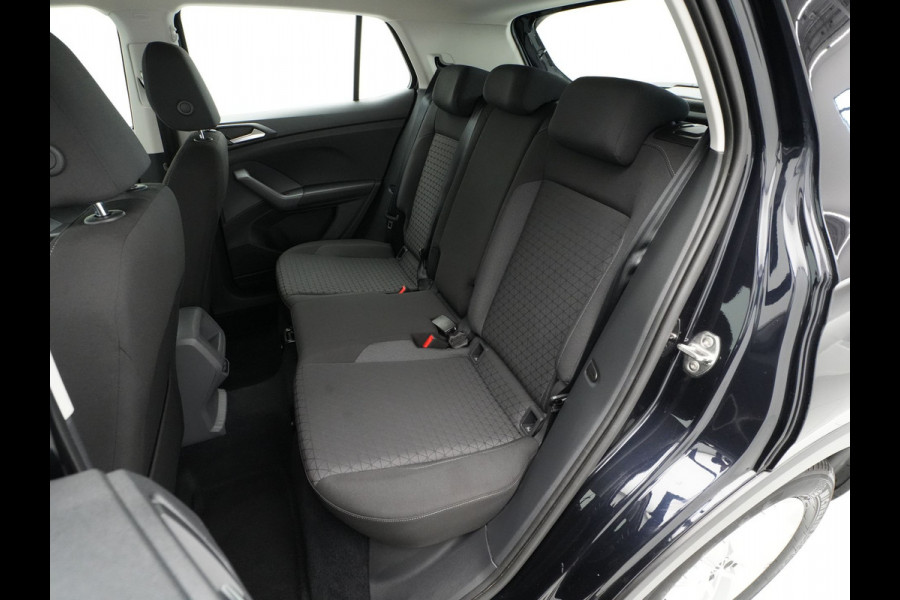 Volkswagen T-Cross 1.0 TSI 115pk Life Navigatie Trekhaak Acc Pdc Carplay Side Assist 145
