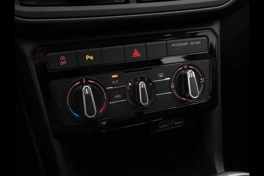 Volkswagen T-Cross 1.0 TSI 115pk Life Navigatie Trekhaak Acc Pdc Carplay Side Assist 145