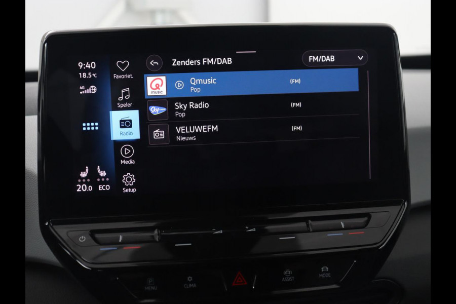 Volkswagen ID.3 First Plus 58 kWh | Automaat | Camera | Stoelverwarming | Climate control | Stuurverwarming | Adaptive cruise | Sfeerverlichting | Navigatie | LMV 19 inch