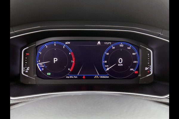 Volkswagen T-Roc 2.0 TSI 4Motion Sport (PANORAMADAK, AFNEEMBARE TREKHAAK, CAMERA, DIGITALE COCKPIT, DEALER ONDERHOUDEN)