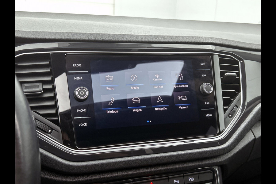 Volkswagen T-Roc 2.0 TSI 4Motion Sport (PANORAMADAK, AFNEEMBARE TREKHAAK, CAMERA, DIGITALE COCKPIT, DEALER ONDERHOUDEN)