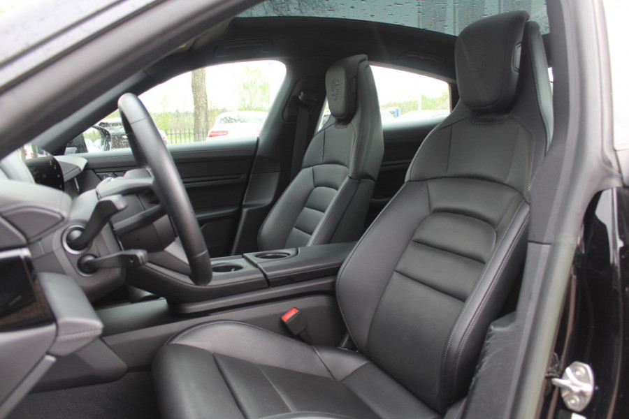 Porsche Taycan 4S Performance 84 kWh / SoH 91.3% / Panoramadak / 360Camera / Head-up / Achterasbesturing / Matrix LED / 21'' / Luchtvering / Bose / Stoelmassage / Sportchrono / Leder / Stuurverwarming / DAB / ACC