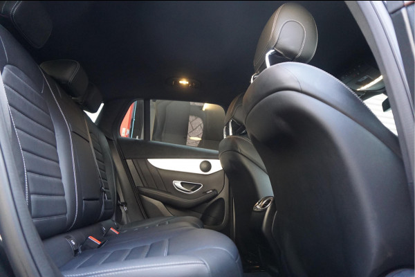 Mercedes-Benz EQC 400 4MATIC AMG Line Premium Plus 80 kWh | BTW | Adaptive Cruise | Lane Departure | 21inch | Sfeerverlichting | Mercedes garantie 04/2026 | Topstaat