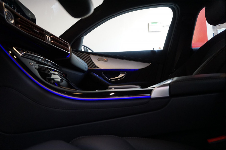Mercedes-Benz EQC 400 4MATIC AMG Line Premium Plus 80 kWh | BTW | Adaptive Cruise | Lane Departure | 21inch | Sfeerverlichting | Mercedes garantie 04/2026 | Topstaat