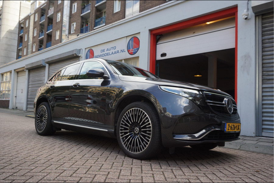 Mercedes-Benz EQC 400 4MATIC AMG Line Premium Plus 80 kWh | BTW | Adaptive Cruise | Lane Departure | 21inch | Sfeerverlichting | Mercedes garantie 04/2026 | Topstaat