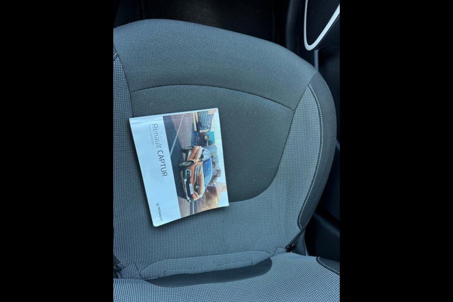 Renault Captur TCe 90 Life / Navi / LM velgen / Parkeersensoren