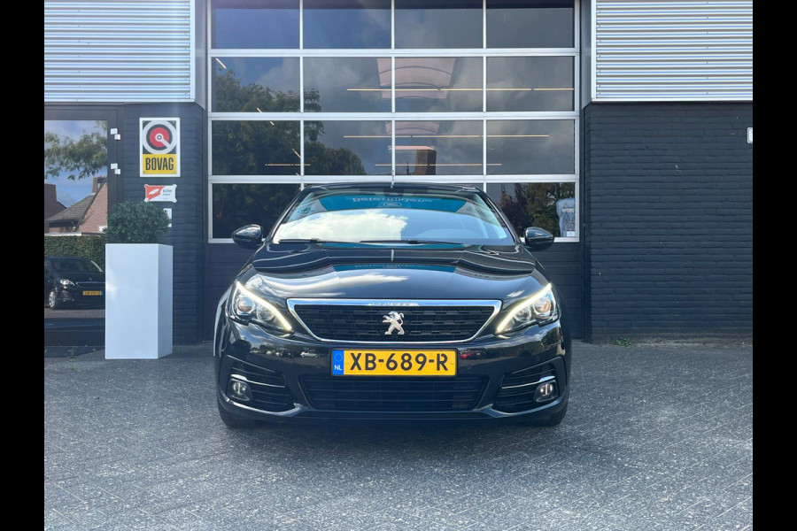 Peugeot 308 1.2 Blue Executive, Bluetooth, CarPlay, Cruise, Pano, Navi, PDC