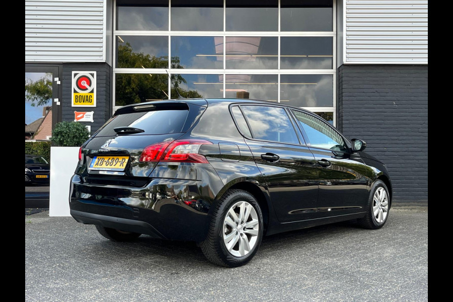 Peugeot 308 1.2 Blue Executive, Bluetooth, CarPlay, Cruise, Pano, Navi, PDC